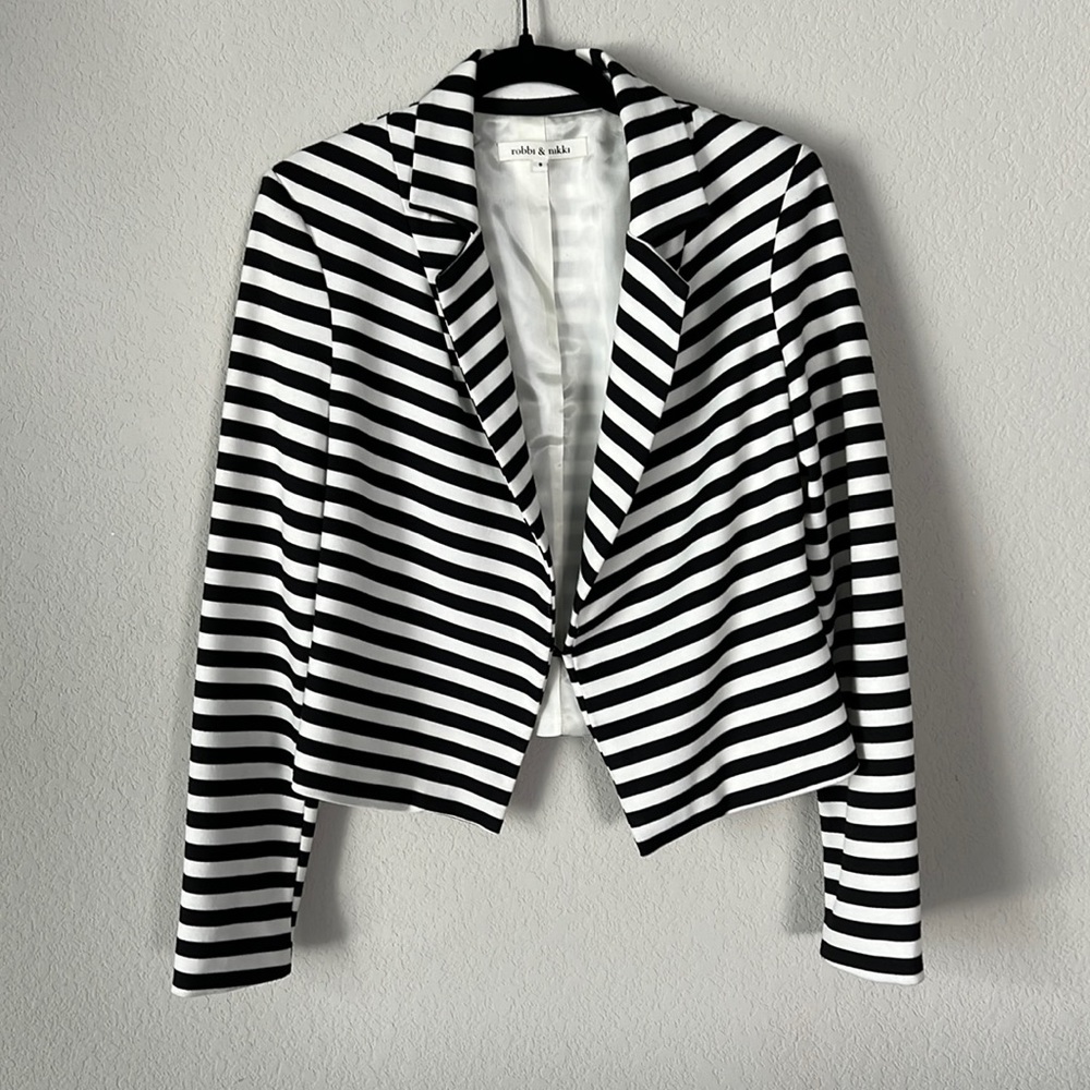 Black & white jacket, small
